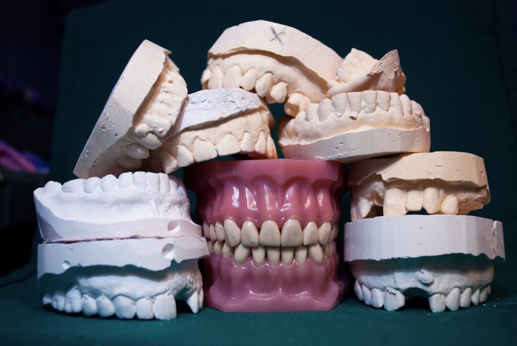 Férula dental deportiva vs. casco protector: ¿qué tan importante es cada uno para proteger dientes?